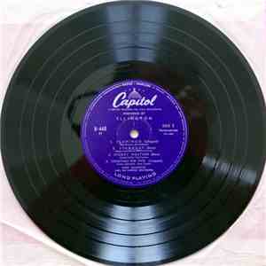 Duke Ellington & His Famous Orchestra - Premiered By Ellington FLAC