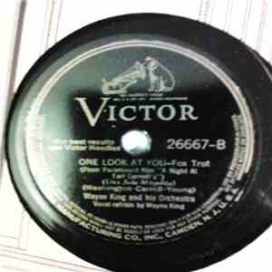 Wayne King And His Orchestra - A Million Dreams Ago / One Look At You FLAC